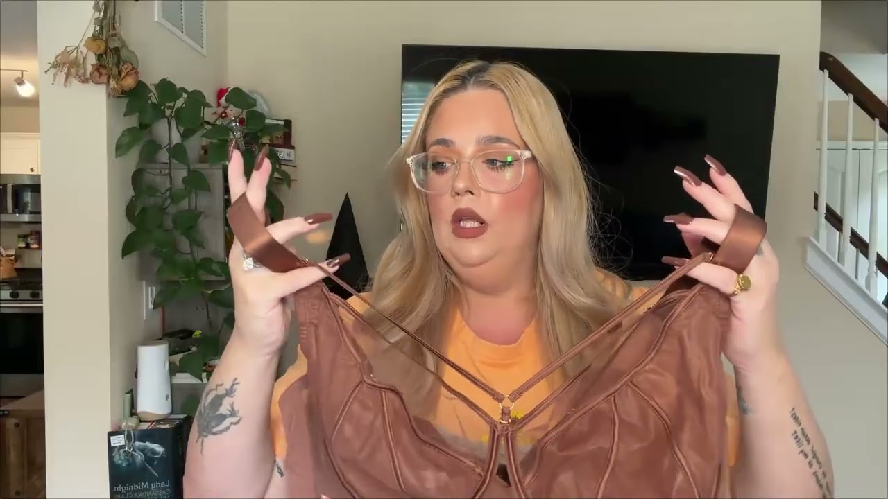 The Struggle to Find a Bra That Fits: One D–G Cup Woman’s PKI-U Whisper Review