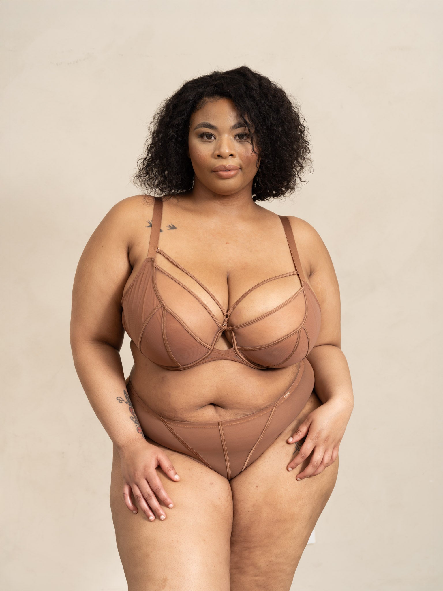 WHISPER Straps Bra & Panty